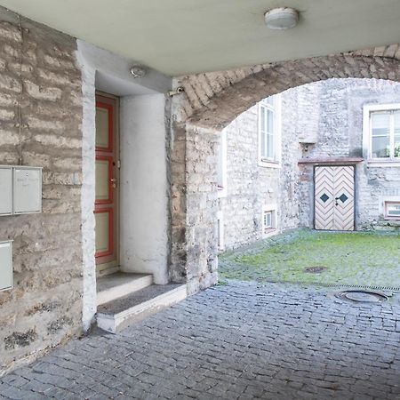 Old Town 2-Bathroom Apartment With Sauna タリン エクステリア 写真