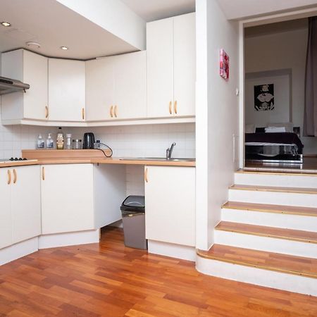 Old Town 2-Bathroom Apartment With Sauna タリン エクステリア 写真